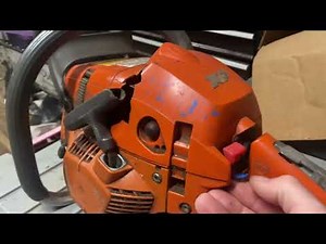 How to start a 346Xp Husqvarna chain saw #chainsawman #startingchainsaw #chainsaw #husqvarna