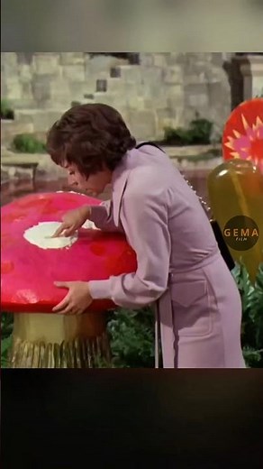 Not As Delicious As It Looks | Willy Wonka & The Chocolate Factory 1971 #film #youtubeshorts