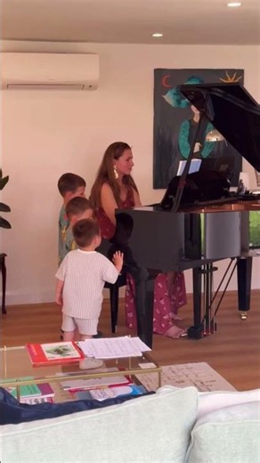 Cute Serenade with Fly Me To The Moon!