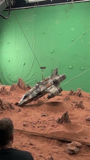 How They Filmed This Spaceship Crash WITHOUT CGI 🎬