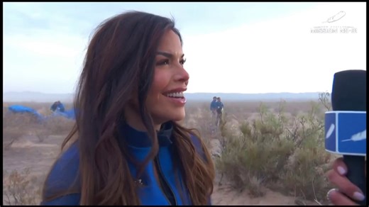 Lauren Sánchez reacts after Blue Origin launch