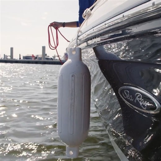 303K views · 291 reactions | Anyone can go fast in a boat, but skills like anchoring, docking and tying off the boat are what make a day on the water go smoothly. We’ll have you handling all these tasks with ease in no time with our latest Boating Basics videos here: https://bit.ly/3KAOMy8 #GoBoldly #BoatingBasics | Mercury Marine | Facebook