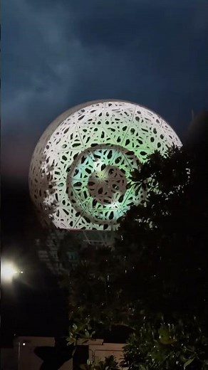 Le Futuroscope va bientôt changer d’ambiance ! Gardez l'œil ouvert… ça arrive bientôt 👀