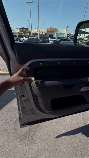 2024 — LAND ROVER DEFENDER# ⚠️ VÉHICULE NEUF CONFORME AU CONTROL QUALITÉ. 💎 48,980,000 FCFA OU 💎 84,440 DOLLARS (PRIX DU VÉHICULE TRANSPORT JUSQU’AU PORT DE VOTRE PAYS) 🎁 KIT VIDANGE PLAQUETTES DE FREINS OFFERTES !! 💎 PAIEMENT EN 2 FOIS 🚨 LIVRAISON 30-70 JOURS APRÈS LE CHARGEMENT. —————————— NOUS SOMMES REPRÉSENTÉS À : COTONOU 🇧🇯 — DAKAR 🇸🇳 — DOUALA 🇨🇲 — LIBREVILLE 🇬🇦 — LOMÉ 🇹🇬 🌍 VOUS POUVEZ AUSSI COMMANDEZ VOTRE VÉHICULE DEPUIS 17 PAYS D’AFRIQUE EN TOUTE SIMPLICITÉ GRÂCE À 17 PO