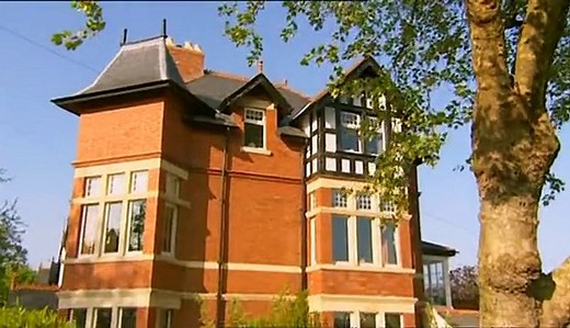 Sarah jane Adventures Revenge of the Slitheen Part1