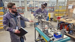 Safran aerosystems recrute et forme chaque année des soudeurs et ajusteurs pour son site de Compiègne