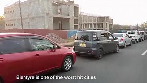 Long queues continue to persist in some gas stations. As you'll see in the video footage, motorists in some areas including Blantyre are finding it hard to find the commodity. Authorities have attributed the low supply in fuel to shortage of forex. Experts have warned of harder times ahead if the situation remains unresolved.#malawinews #mijnews #malawi -Aubrey Kalumpha- | MIJ Online