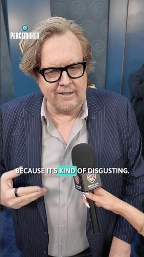 Steve Agee shares his hilarious reaction to reading the spit take scene with Tim Meadows 😂