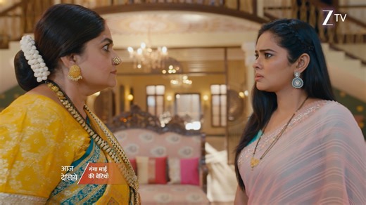 Kya hoga jab Madhu tak pahunchegi Shekhar ke accident ki khabar? Dekhiye #GangaMaiKiBetiyan aaj raat 9 baje, sirf Zee TV par. #Sneha #Siddhu #Durgawati #Madhu #Shekhar #ZeeSneakPeek #AapkaApnaZeeTV | ZEE TV