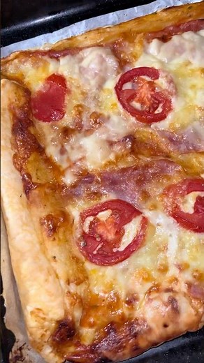 Rychlá pizza k večeři 🍕 | hotová za pár minut #food #pizza #quickrecipe