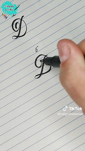 Aprenda Caligrafia: Letra D em 10 Estilos