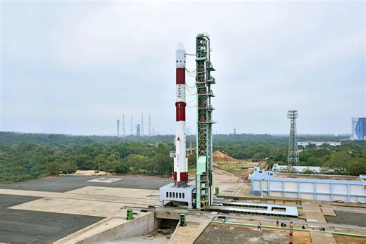 Indian rocket crashes with 16 satellites on board