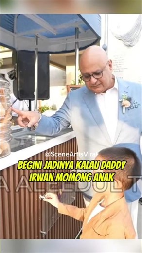 It would be better if Daddy took his niece Syifa to order ice cream