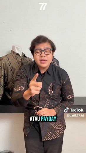 Gajian mau dateng lagi nih, yuk sikat batik keren di batik 77 tentunya #batik77 #kemejabatik #kemeja #batik #ootd #fashion