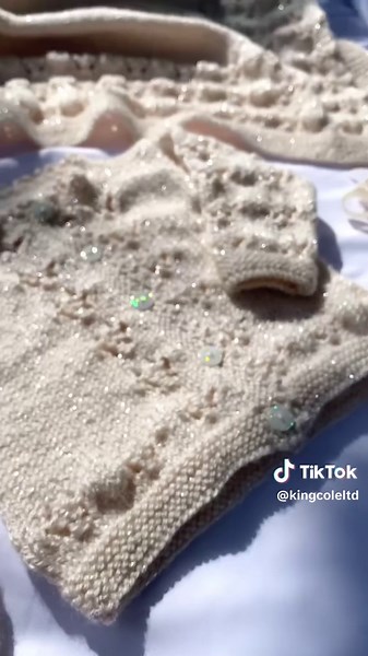 Create Sparkle with Glitz DK Pattern 6327