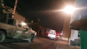 MILITARES RODAN ZONA DE HOTELES DE #MERIDA Al menos 15 elementos del Ejército Mexicano en unidades móviles recorren desde las 7 de la tarde junto con una ambulancia la zona de hoteles sobre paseo de Montejo. Aún no se revela el motivo. Las actividades en la zona se mantienen con normalidad, ya que se realizó la biciruta. | ECO Yucatán