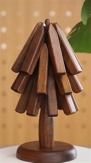 Easy to protect your table😏 | Party Poppers