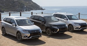 Mitsubishi slightly increases battery capacity in new 2019 Outlander PHEV
