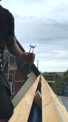 1.5M views · 1.8K reactions | I'm working to the construction.❤️️ #framing #construction #architecture #design #custom #realestate #frame #interiordesign #carpentry #renovation #customframing #contractor #home #art #remodel #building #builder #remodeling #realtor #miami #photography #instagood #luxury #build #california #florida #losangeles #concrete #keepcraftalive #house | WWO Amigo | Facebook