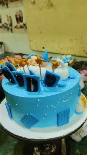 chhote #cakebacche ka# cake new butter# sport single flower