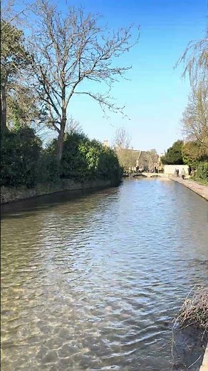 Venice of The Cotswolds. #bourtononthewater #englishtowns #cotswoldvillages