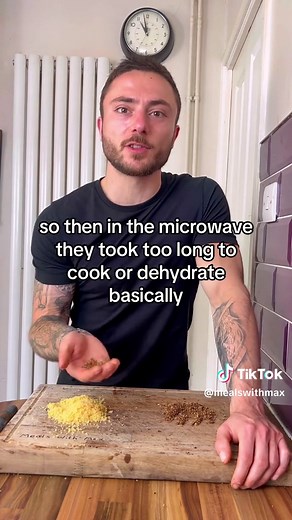 How to make cheese powder in minutes (not hours) without a dehydrator 🧀 #maxskitchenhacks #mealswithmax #cheese #cheesepowder #foodhack