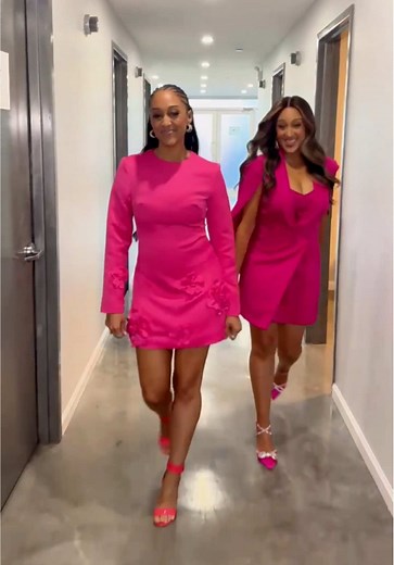Reunited with Tia and Tamera Mowry!