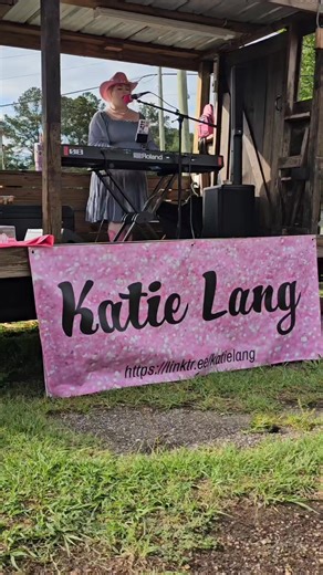 Delta Dawn by Helen Reddy LIVE by Katie Lang at the Purvis Spring Art Walk 2025 #livemusic #localmusic #KatieLang #cover #deltadawn #HelenReddy | Katie Lang