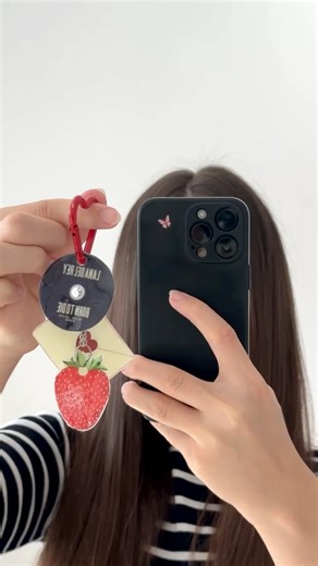 Keychain with paper🎈