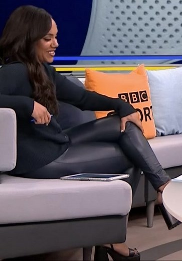 Alex Scott #alexscott #leather #greenleather #leatherpants #greenleatherpants #leathertrousers #greenleathertrousers #fauxleather #fauxleathertrousers #fauxleatherpants #leatherleggings #greenleatherleggings #fauxleatherleggings