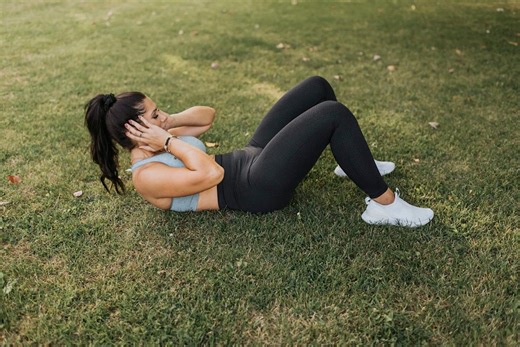Crunches Vs. Situps: This 1 Move Is More Effective for Toning the Abs