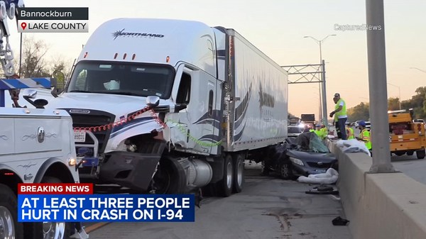 At least 3 hospitalized after I-94 crash involving semi near Bannockburn: Illinois State Police