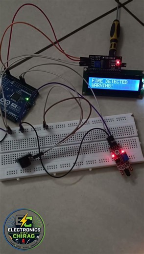 Fire Alarm System Using Arduino UNO R4 | Flame Sensor + LCD + Buzzer | Beginner Arduino Project