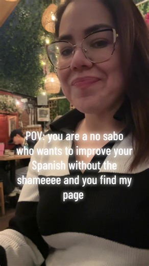 Heritage speakers are a unique group of bilinguals who need to understand their bilingualism from a place of STRENGTH not weakness. After years of improving my own Spanish, studying language acquisition and education, I share what I’ve learned about the bilingual brain with other Latinas who feel that call to connect to their heritage idioma and mejorar el español. Bienvenida. I’m glad you’re here 😘
