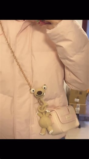 Beginner Crochet Hub 🧶 on Instagram: "Meet the long boi! 🦥This goofy sloth is here to brighten your day. 🧶 Comment “LONG” if you want the written pattern! 👇 #crochettutorial #crochetideas #crochet"