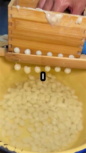 Navigating Confusion in a Bilingual Friendship