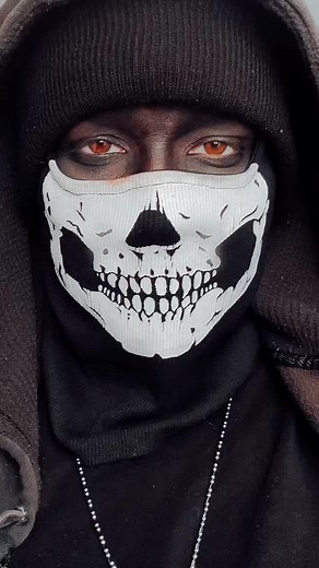 Y/n wont think im a pretty guy? #ghost #ghostcosplay #cosplay #simonghostriley #ghostcod #fyp #simonriley #ghostcosplaymw2 #xybca #fypシ #foryou