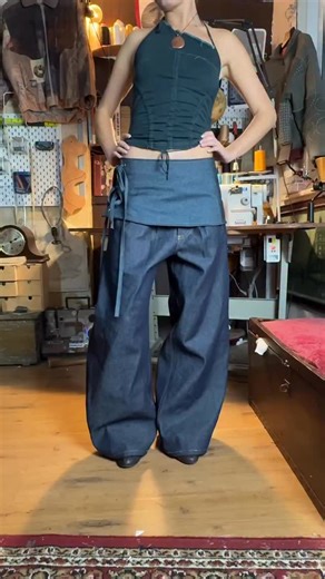 𝕽𝖔𝖚𝖌𝖍𝖈𝖚𝖙 on Instagram: "New Pattern Dropped 🪡🧵 The Kumo Wrap Pants. The first-ever Roughcut trouser course— a sculptural, Japanese-inspired wrap design with balloon legs, deep pleats, and a detachable apron layer you can wear with or without the trousers. 🏯💴 Skill Level 3, fully unisex, graded from XXS (23” waist) all the way up to XL (40” waist). This is more than a pattern — it’s a full course on making trousers from scratch. Plus Sizes coming SOON!! 🧵✨ These look complex, but the