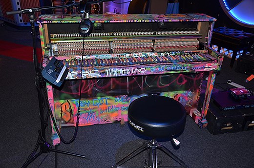 Crafting The Chris Martin Sound: 5 Influential Bands | Howard Stern