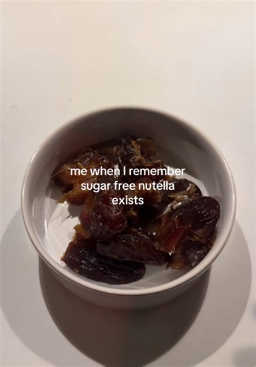 It’s that simple 🤝 Just dates, PB, hazelnuts, cocoa powder, and sea salt **refined sugar free. I forgot to add the hazelnuts to the mixture, but overall this spread turned out sooo scrumptious 😮‍💨 #healthyrecipes#dates#medjooldates#snackideas