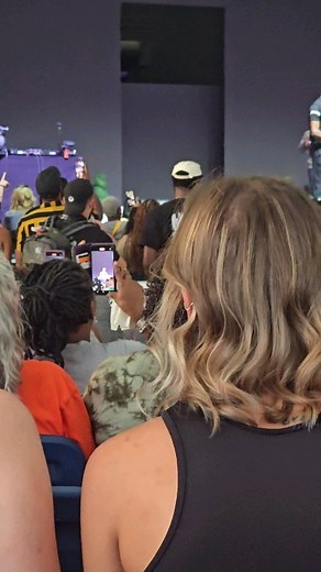 Bad ass violin playing... This could have been you my beautiful @___nyasia06 💗 | Anaida Medina