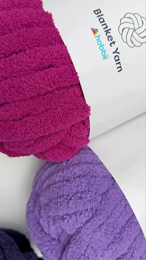 Hobbii - Yarn & Free Patterns on Instagram: "We just got our coziest companion yet – Hobbii Blanket Yarn! 殺☁️ We are absolutely in love with this super chunky, cuddly, plushy yarn! 﫶 Crafting a snuggly throw for movie nights, a plush pillow for your bedroom, or even a stylish chunky scarf, this yarn promises warmth and comfort! 勺 Oh, did we mention it's on sale?  Yes, it’s the perfect time to stock up. ️ . . #blanketyarn #yarn #yarnlove #yarnaddict #yarnporn"