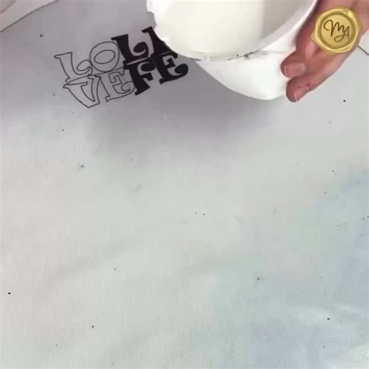 ✨ DIY Fluid Art Jewelry! ✨ 1️⃣ Make the Skin: Pour your fluid art mix on a silicone mat and let it dry completely. 2️⃣ Glue the Cabochons: Place your cabochons on the dried skin using Deco Art Triple Thick Gloss. Let dry at least 24h. 3️⃣ Cut & Assemble: Carefully cut out the cabochons and glue them into metal trays with CollAll Strass Glue. Remove any excess glue. #FluidArt #DIYJewelry #HandmadeJewelry #AcrylicPouring #CreativeProjects #JewelryMaking #UniqueAccessories #DIYArt #ArtLovers #Craft