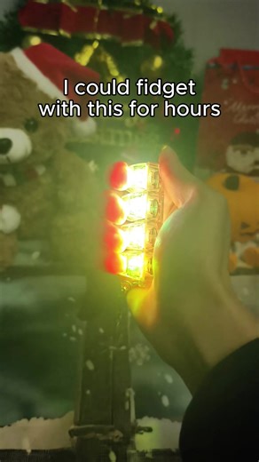 ✨ Satisfying & creamy clicks ✨This mini mechanical keyboard keychain sounds so smooth, you’ll never stop clicking 😍🔊 #keyboard #asmrsounds #creamy #fidgettoys #fidgets