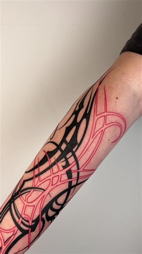 Warszawa 1-8 April Click the link on bio to book your spot — free consultation included! #warsawtattoo #neotribaltattooartist #neotribaltattoo #tattoowarsaw #customtattoo