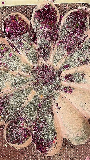 AussieAsmr on Instagram: "Soft gym chalk reform #oddlysatisfying #gymchalkasmr #asmr #softgymchalkreform #gymchalklove❤️"