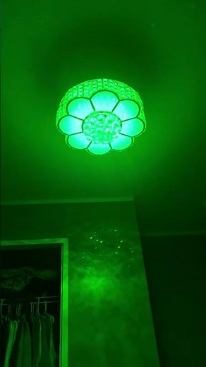 My Fan playing one of my favorite blue’s clues credits!