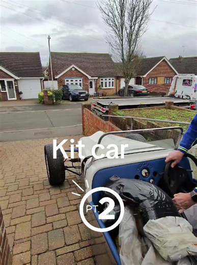 Kit Car Build Tips in London: Securing the Bonnet
