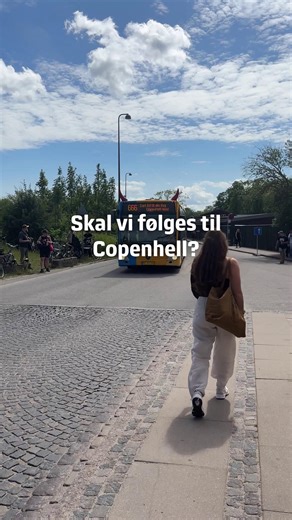 Skal vi følges til COPENHELL? 🚍🔥 Du kan igen i år tage bus 666, 2A eller havnebussen direkte til festivalen! Vi har sammen med Københavns Kommune sørget for, at der kører ekstra busser og havnebusser, så du kan komme sikkert fra og til festivalen 💛 Husk at købe billet, inden du stiger ombord 🎟️ God fornøjelse 🤘 | Movia