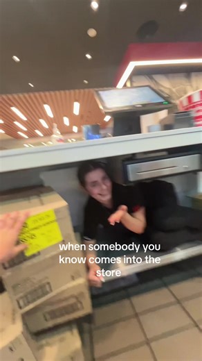 how embarrasing… #kfc #viral #relatable #repost #fyp | kfc fast food